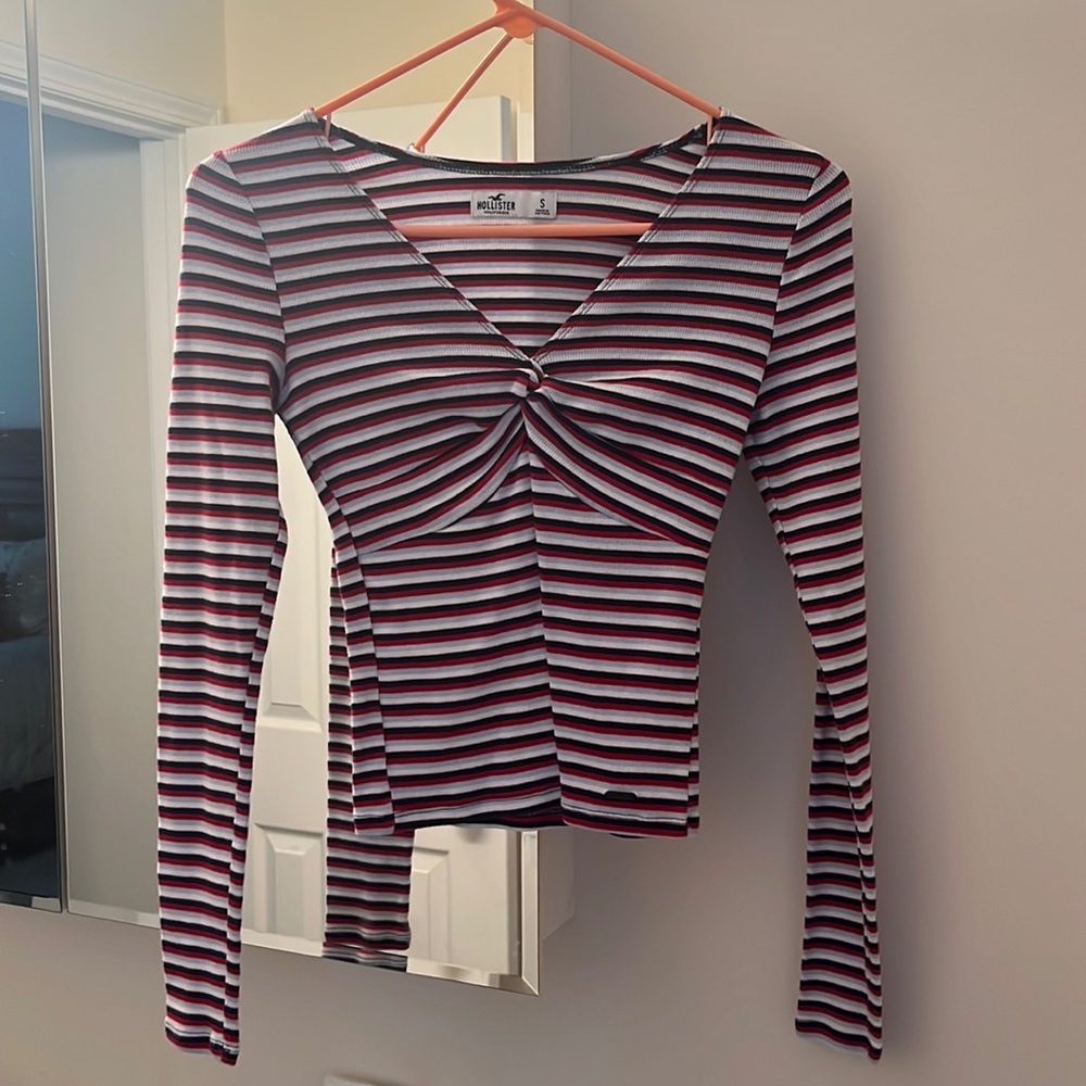 Fall and winter time long sleeve shirt from Hollister
